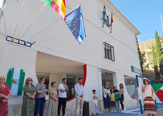 Reinauguración de la pista polideportiva del CEIP Federico García Lorca de Olivares