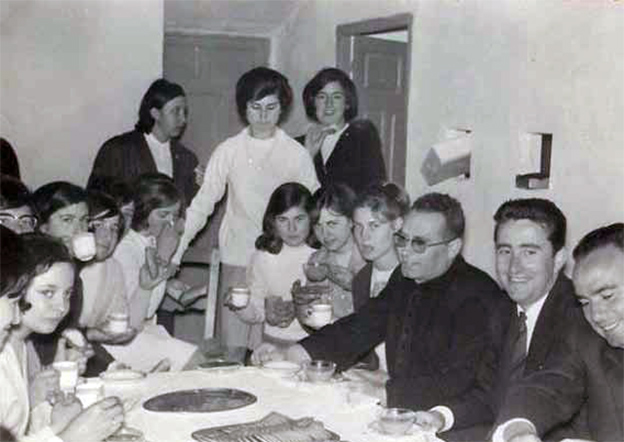 El amanecer con humo. Benalúa de las Villas… Hijos Dulces de Dios (IX-A)