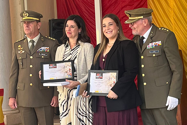 Martina Linares, del Colegio La Presentación FESD de Granada, gana el primer premio del concurso ‘Una carta a un militar’