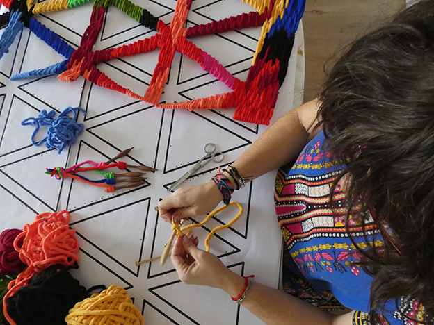 Mª Dolores Gallego expone ‘Anatomía del paisaje. Cartografías textiles en el entorno rural’