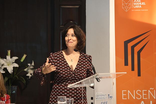 Mercedes García Esteo: «No hay mayor satisfacción para un docente que ver a sus alumnos felices»