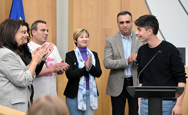 Un estudiante del IES Laurel de la Reina gana el XI Concurso de Micro-relatos contra la Violencia de Género ‘Mónica Carrión’, organizado por la Diputación