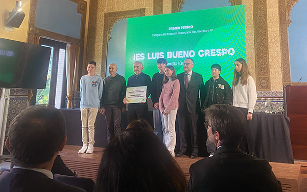El IES Luis Bueno Crespo de Armilla gana el primer premio del Concurso de Buenas Prácticas Bilingües de la Junta
