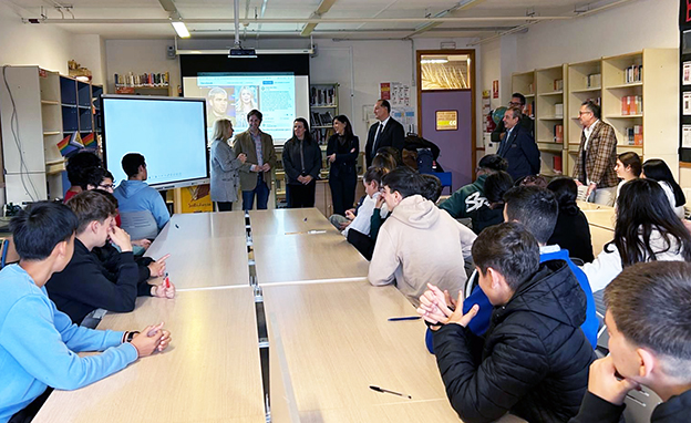 Alumnado del IES Federico García Lorca, de Churriana de la Vega, conoce el programa ‘Periodistas en la Escuela’