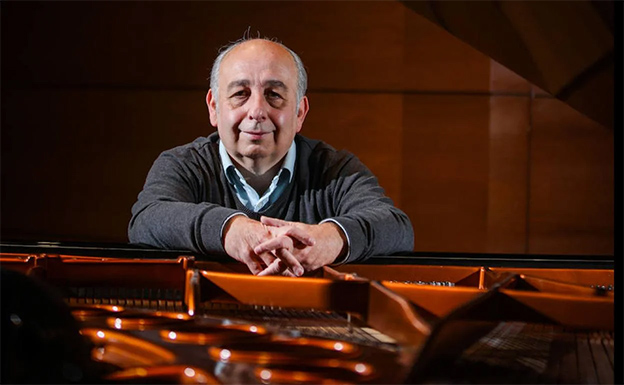 Fundación Caja Rural Granada organiza un concierto gratuito del pianista Muñoz Cañivano