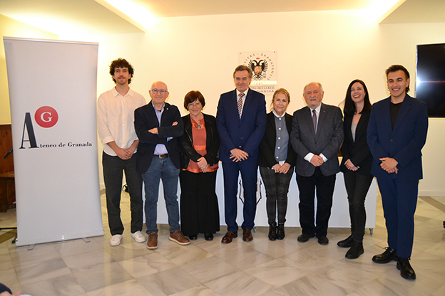 Los V Premios Ateneo de Granada-Fundación Unicaja distinguen el talento y la excelencia de jóvenes investigadores andaluces