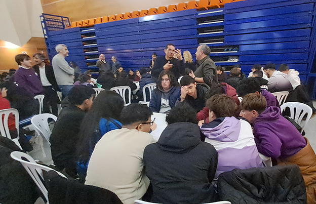 Ramón Burgos: «Educar»