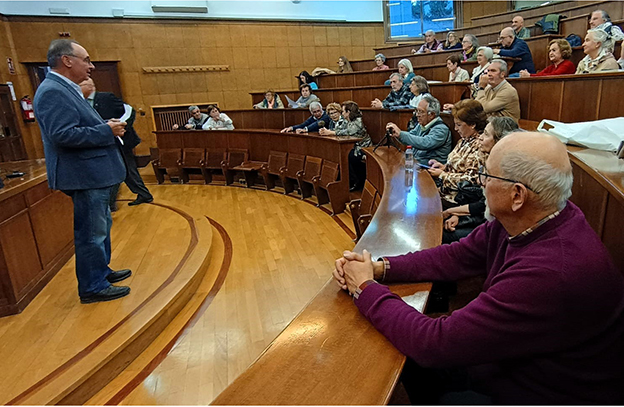 La Tertulia Poético-Literaria de ALUMA: una referencia para los amantes de la literatura en Granada