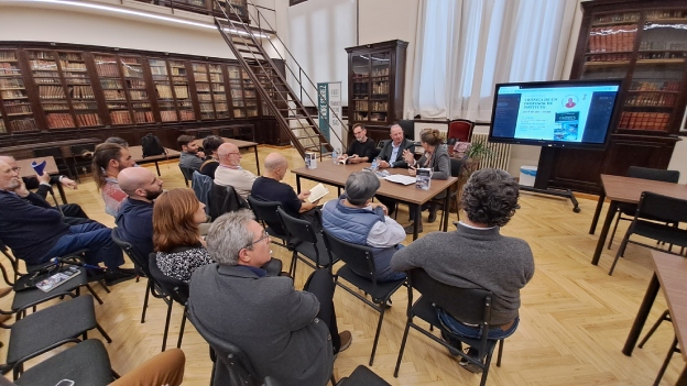 Elena Morales Alcázar:  «La presentación del libro de Daniel Morales demuestra que la literatura sigue siendo un puente válido entre personas, sin importar la edad o las ideas»