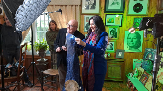 El 4 de agosto arranca ‘Poesía en el Laurel’, con el regalo de un manuscrito de Antonio Gala perteneciente a ‘Los Sonetos de La Zubia’