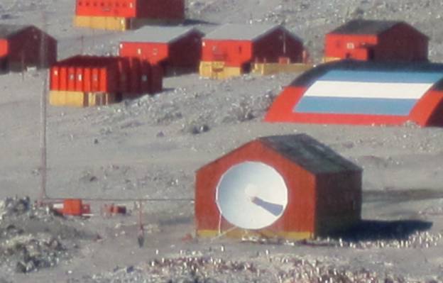 Juan Franco Crespo: «Las QSL de las zonas polares»
